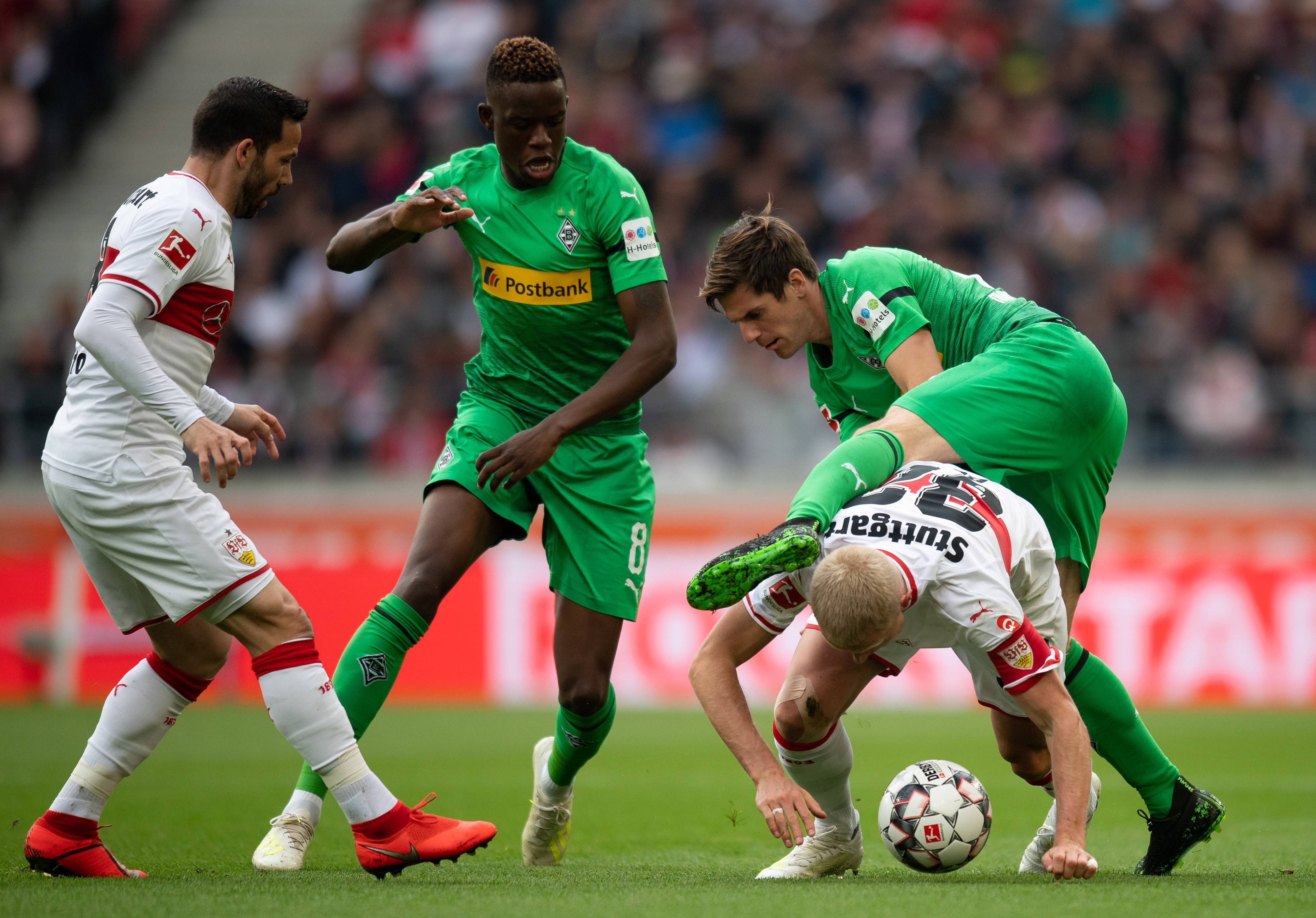 沃尔夫斯堡球队成功击败对手赢得胜利的简单介绍