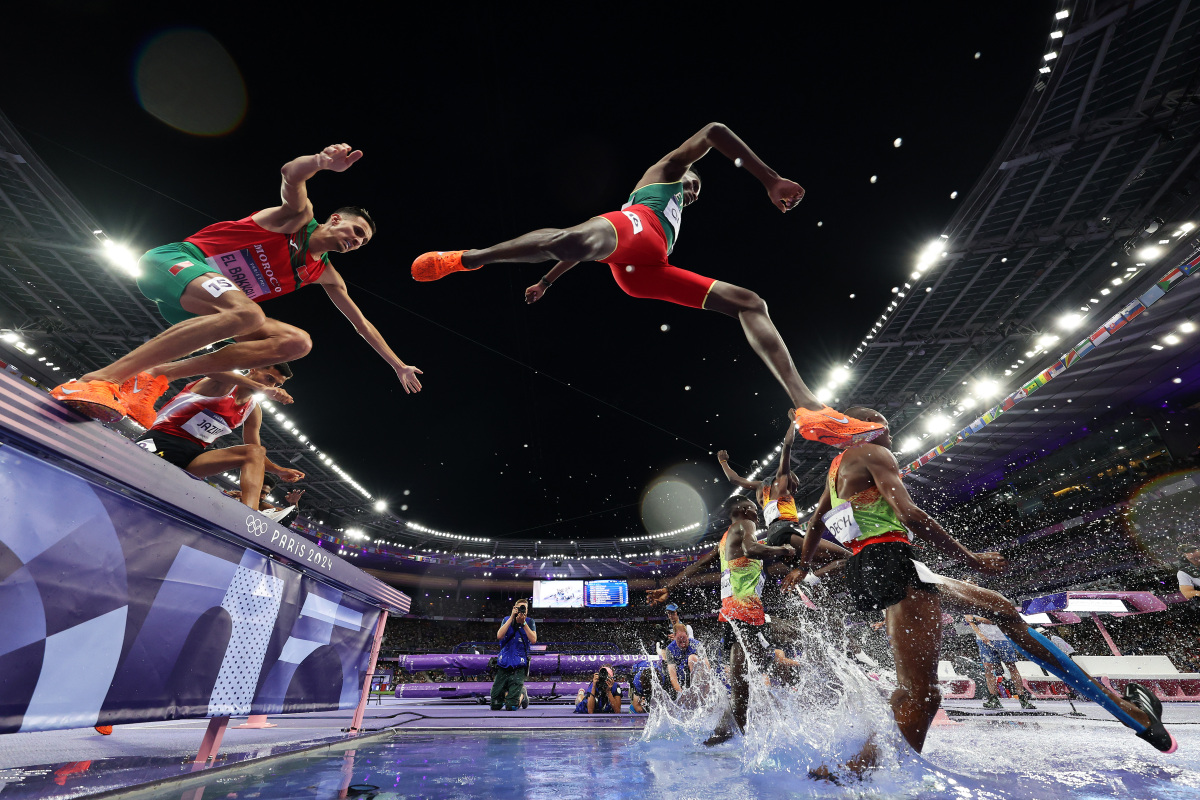 精彩瞬间记录,赛场激情无限的简单介绍 精彩瞬间记录,赛场激情无限的简单介绍