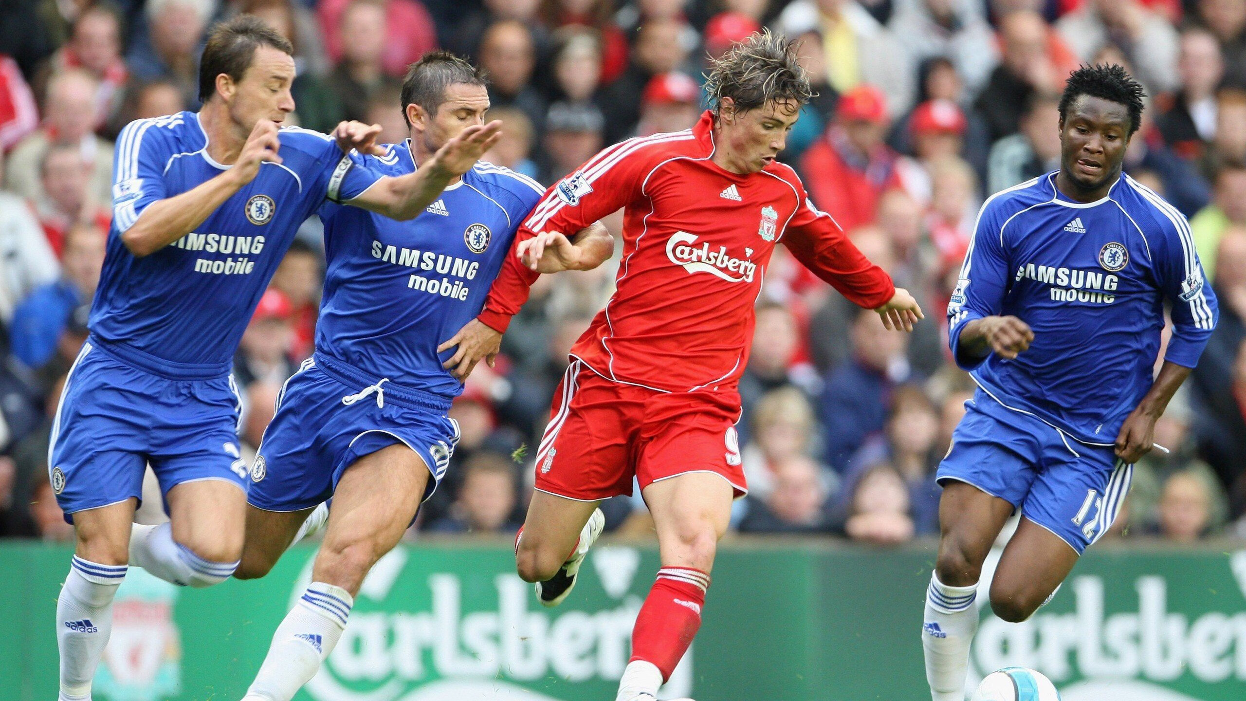 萨卡爆发引领英格兰晋级，喀麦隆逆袭过关，巴黎见证非洲足球新篇章